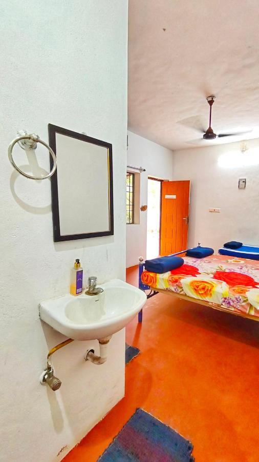 Travellers Tribe By Livelehood Habitat Hostel Auroville Luaran gambar
